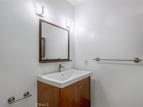 300 N Isabel Street 10, Glendale CA 91206