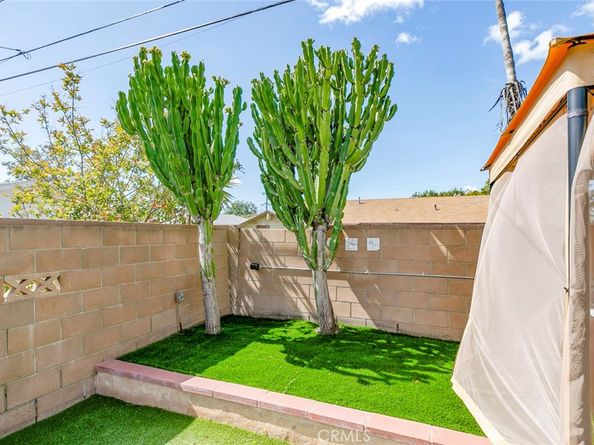 8673 Herrick Avenue, Sun Valley CA 91352