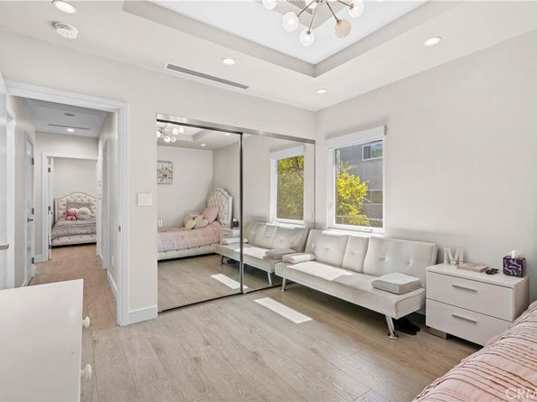 1594 Trenton, Glendale CA 91206