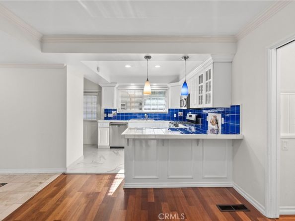 1519 Lynglen Drive, Glendale CA 91206