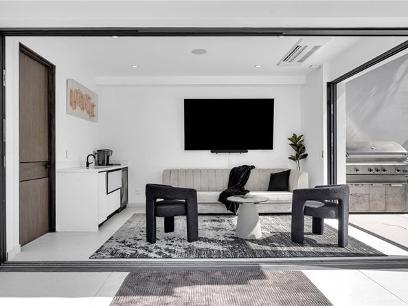 677 Nimes Road, Bel Air CA 90077