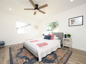 7233 9th Avenue, Los Angeles CA 90043