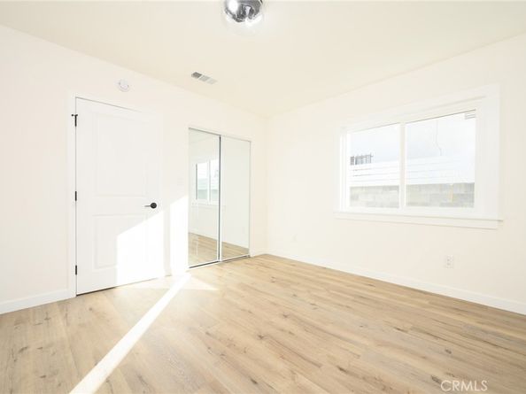 7233 9th Avenue, Los Angeles CA 90043