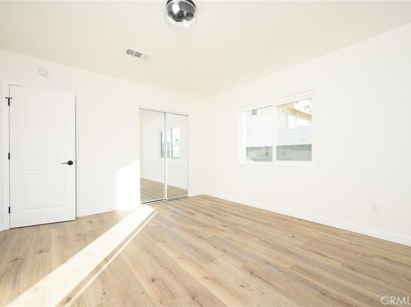 7233 9th Avenue, Los Angeles CA 90043
