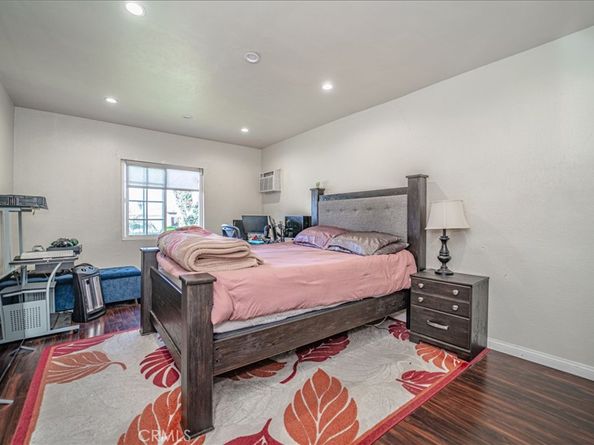 415 E 97th Street, Inglewood CA 90301