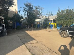 731 W 54th, Los Angeles CA 90037