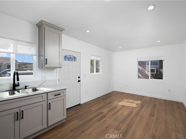 8230 Compton Avenue, Los Angeles CA 90001