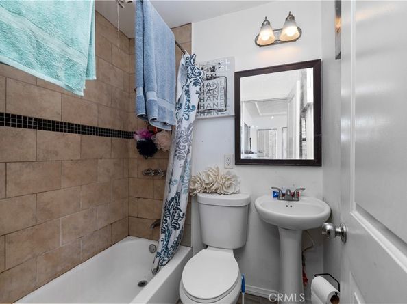 8230 Compton Avenue, Los Angeles CA 90001