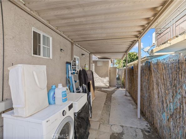 8230 Compton Avenue, Los Angeles CA 90001