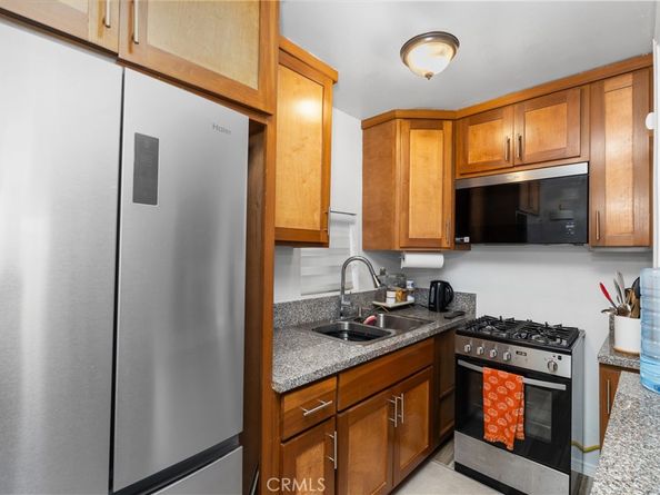 8230 Compton Avenue, Los Angeles CA 90001