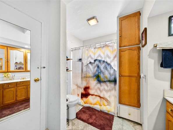 1803 E 109th Place, Los Angeles CA 90059