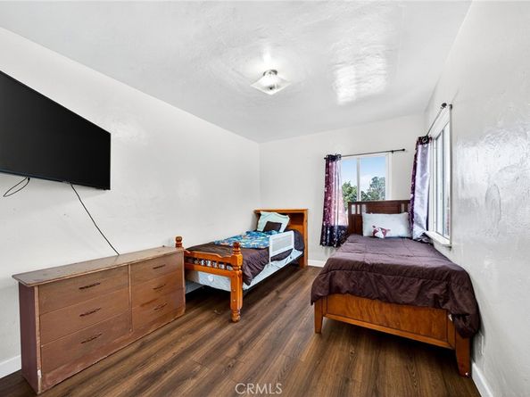 1803 E 109th Place, Los Angeles CA 90059