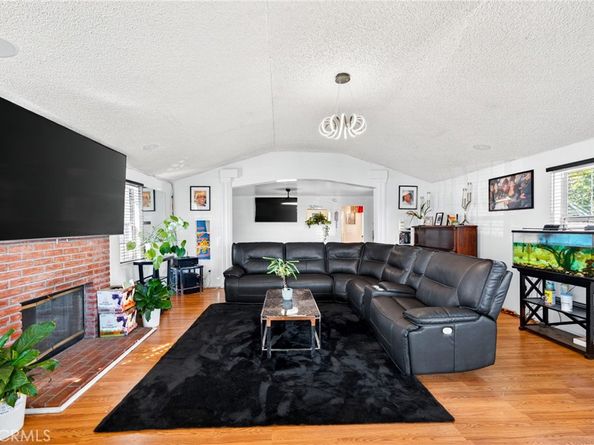 1803 E 109th Place, Los Angeles CA 90059