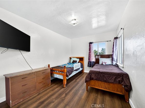 1803 E 109th Place, Los Angeles CA 90059