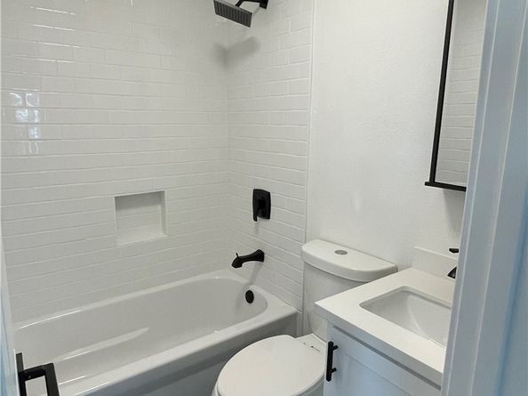 760 W 97th, Los Angeles CA 90044