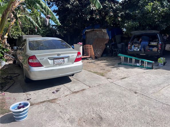 1624 E 109th Street, Los Angeles CA 90059