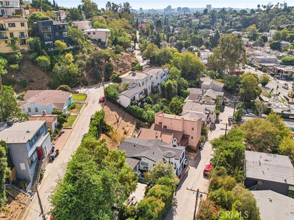 1726 N Occidental, Silver Lake CA 90026