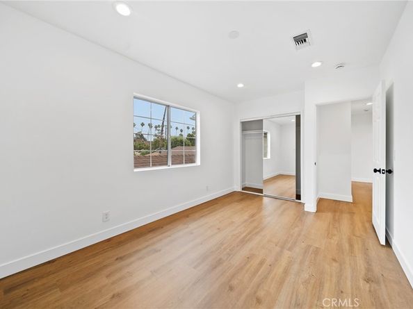 4431 Victoria Park Place, Los Angeles CA 90019