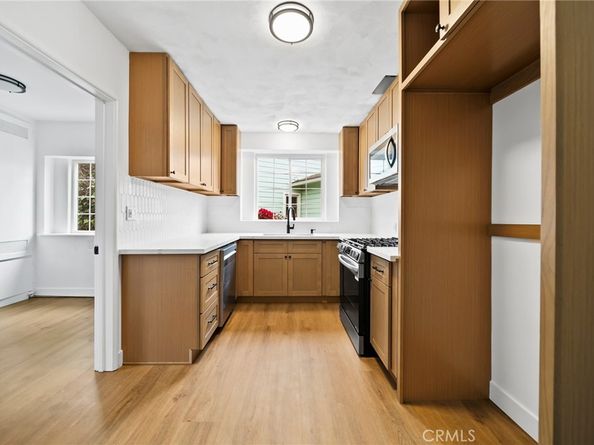 4431 Victoria Park Place, Los Angeles CA 90019