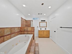 4431 Victoria Park Place, Los Angeles CA 90019