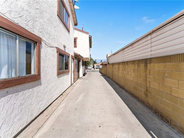 2526 Flower Street, Huntington Park CA 90255