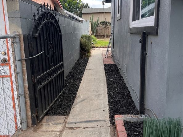 1918 W Piru Street W, Compton CA 90222