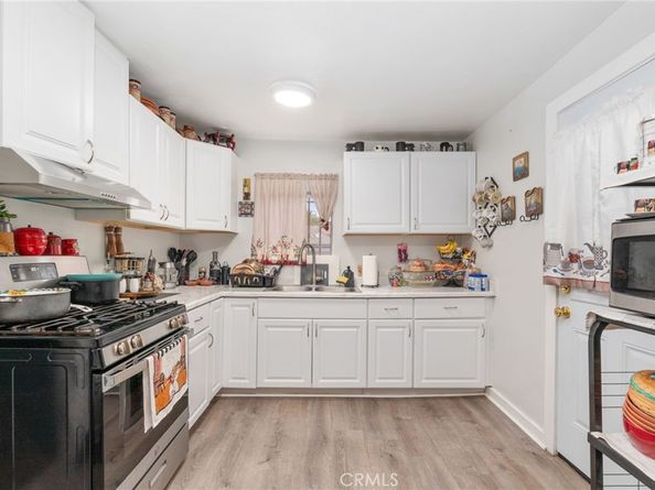 12400 Wilmington AVe, Compton CA 90222