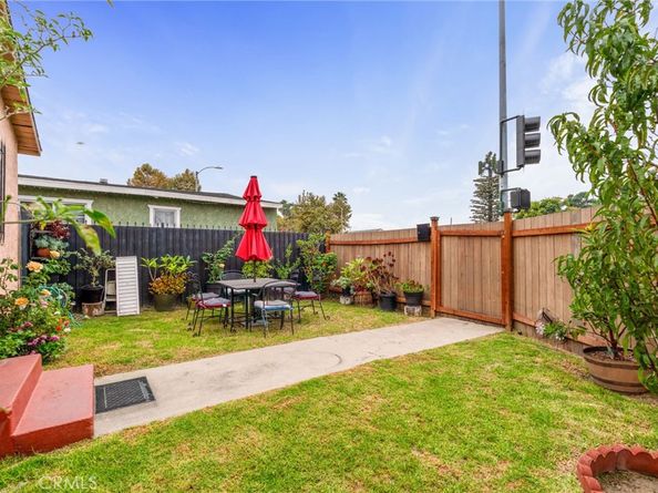 12400 Wilmington AVe, Compton CA 90222