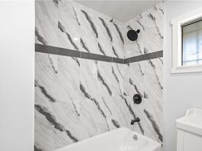 331 W 52nd Place, Los Angeles CA 90037