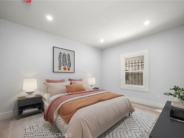 331 W 52nd Place, Los Angeles CA 90037