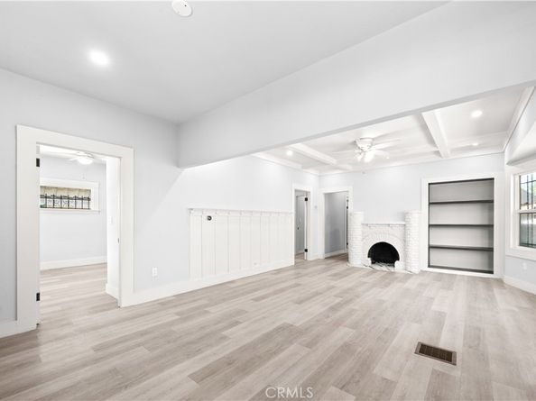 331 W 52nd Place, Los Angeles CA 90037