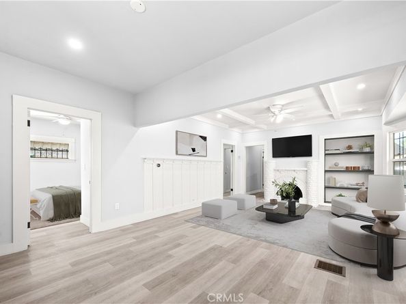 331 W 52nd Place, Los Angeles CA 90037