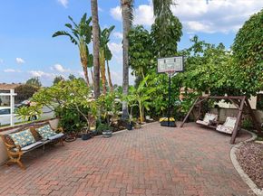 11514 Mollyknoll, Whittier CA 90604