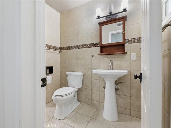 11514 Mollyknoll, Whittier CA 90604