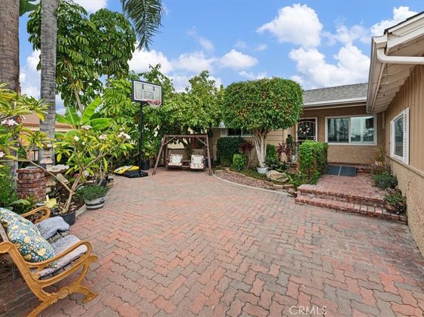 11514 Mollyknoll, Whittier CA 90604