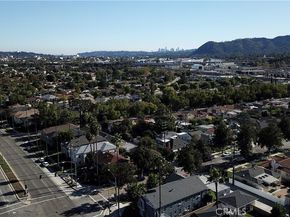 988 W Glenoaks Boulevard, Glendale CA 91202