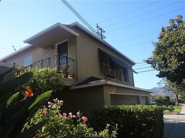 988 W Glenoaks Boulevard, Glendale CA 91202