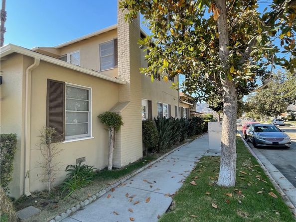 988 W Glenoaks Boulevard, Glendale CA 91202