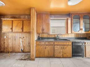 1504 S California Avenue, Compton CA 90221