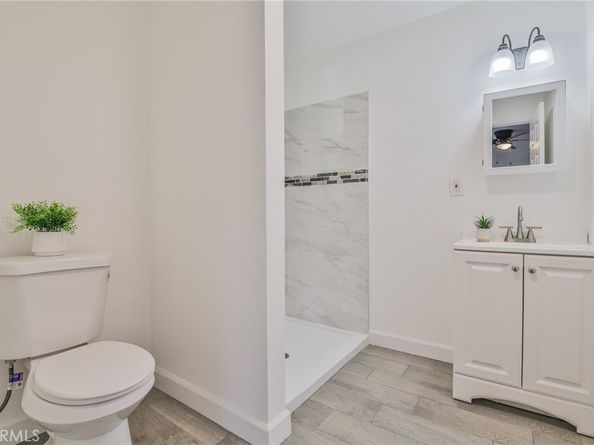 1335 W 68th, Los Angeles CA 90044