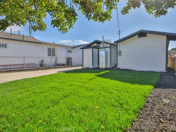 1335 W 68th, Los Angeles CA 90044