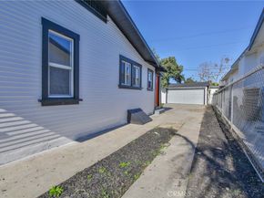 1335 W 68th, Los Angeles CA 90044