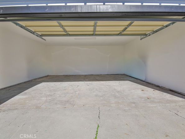 1335 W 68th, Los Angeles CA 90044