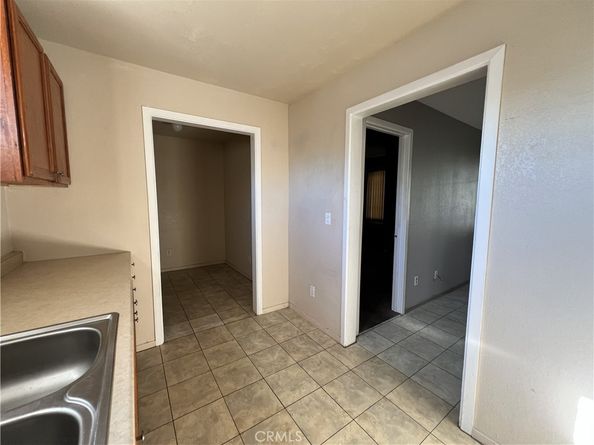 828 N Angeleno, Azusa CA 91702