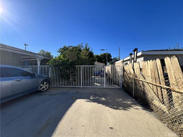 828 N Angeleno, Azusa CA 91702