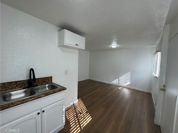 1637 E 115th, Los Angeles CA 90059