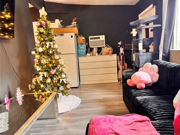 10347 Kalmia Street, Los Angeles CA 90002