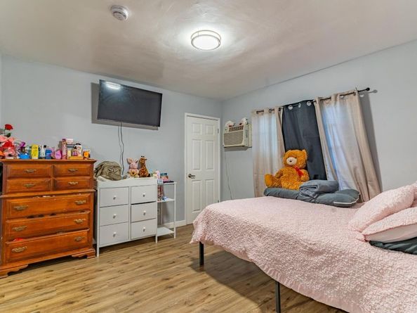 2918 4th Avenue, Los Angeles CA 90018