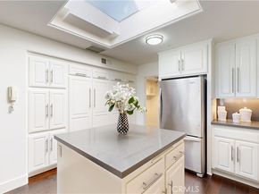 4257 E Ocean Boulevard, Long Beach CA 90803