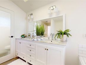 4257 E Ocean Boulevard, Long Beach CA 90803